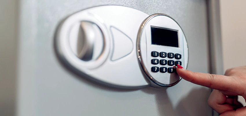 Jewelry Safe Cracking in Eureka, California